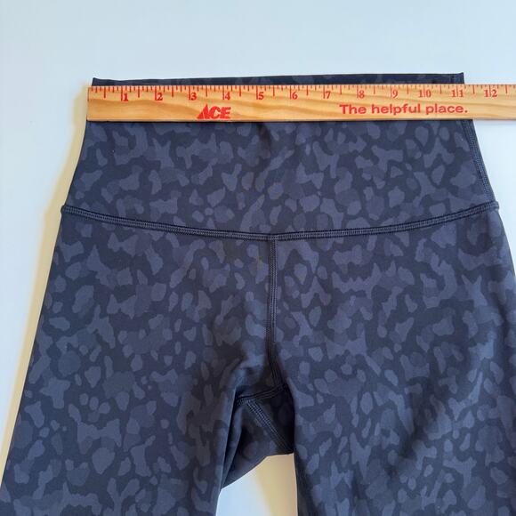 Lululemon Wunder Under High-Rise 28" Legging Wild Thing Camo Size 4 EUC W5BTES - Picture 10 of 12
